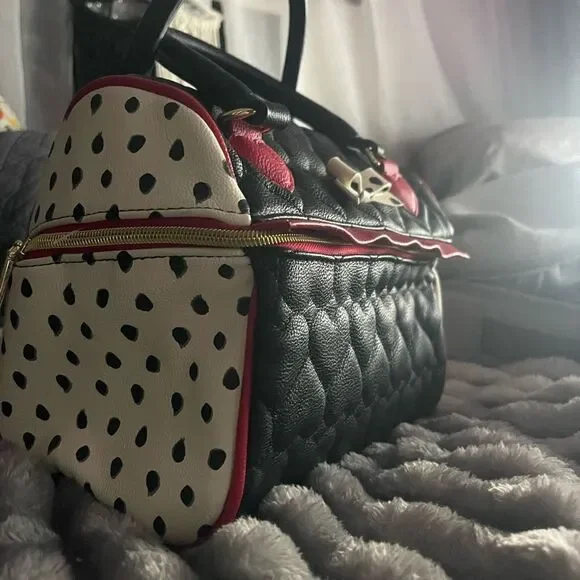 Vintage Betsey Johnson, cooler bag/Pocketbook/Powers/sachel red black white - Picture 3 of 13